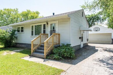 1928 Apache Rd, Waukegan, IL 60087 - photo 5