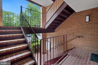 5713 Brewer House Cir unit 101, Rockville, MD 20852 - photo 5