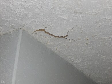 1051 N Holmes Ave, Indianapolis, IN 46222 - photo 7