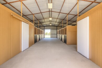 12992 Cemetery Rd, Marietta, OK 73448 - photo 3