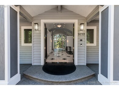Entrance/Foyer