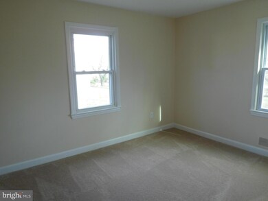 6111 Alpine St, District Heights, MD 20747 - photo 7