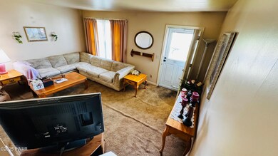 809 S Front St, Allentown, PA 18103 - photo 5