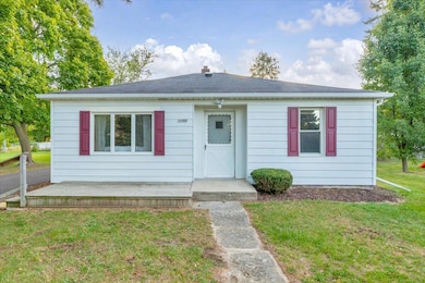 3472 Vincent St, Deckerville, MI 48427 - photo 2