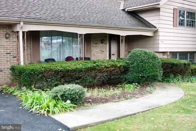 2803 Saint Albans Dr, Reading, PA 19608 - photo 3