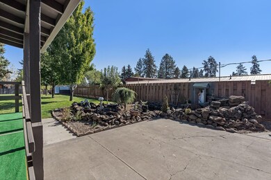 61130 Hamilton Ln, Bend, OR 97702 - photo 4