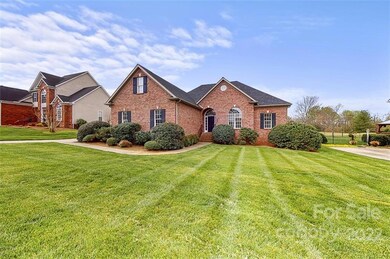 120 Fox Den Cir, Statesville, NC 28677 - photo 2