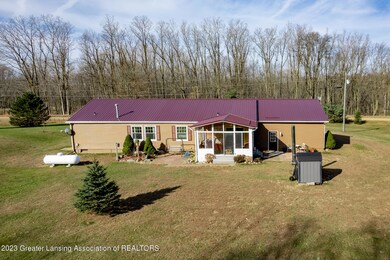 11905 W Island Rd Fowler MI-207