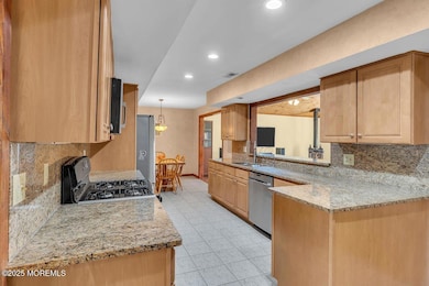 9 Cherry Hill Ln, Manalapan, NJ 07726 - photo 5