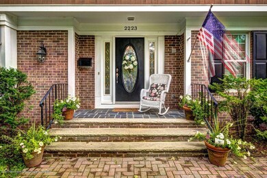 04_Front Entrance