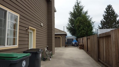 103 Amanda Ct, Central Point, OR 97502 - photo 6