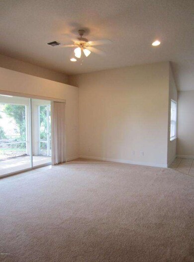 P33825 GREAT ROOM #2