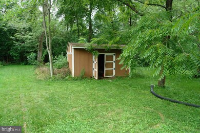 135 Lambert Dr, Manassas Park, VA 20111 - photo 4