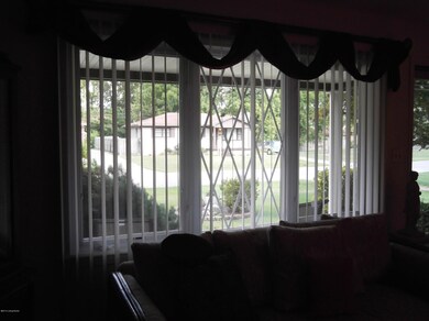 6414 Triplett Drive 042