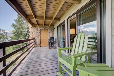 Huge back deck with new railings coming soon! (alr
