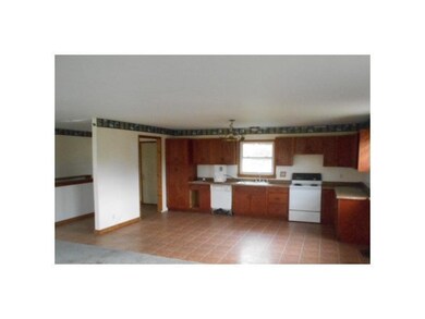 5521 S Marietta Main St, Shelbyville, IN 46176 - photo 3