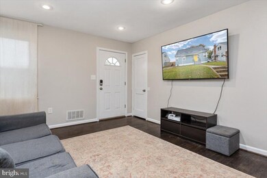 2824 Hoffman Ave, Halethorpe, MD 21227 - photo 7