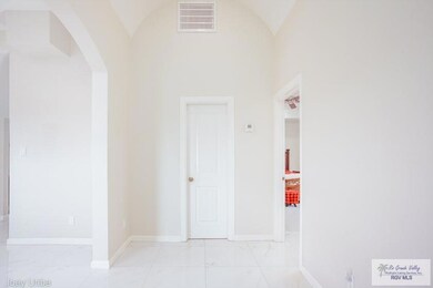 422 Oklahoma St, Harlingen, TX 78552 - photo 7