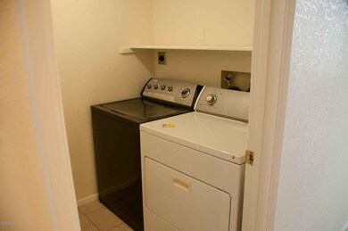 1007_Washer-&-Dryer_RLW2253_5x7