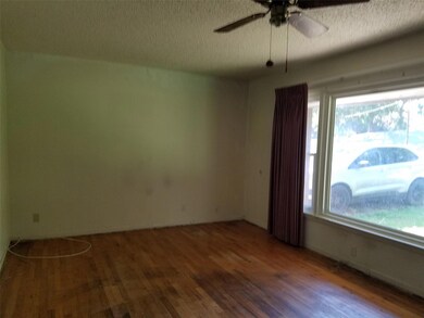 226 E Murray St, Denison, TX 75021 - photo 4