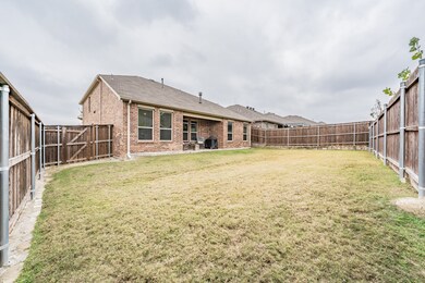 9041 Bronze Meadow Dr, Fort Worth, TX 76131 - photo 7