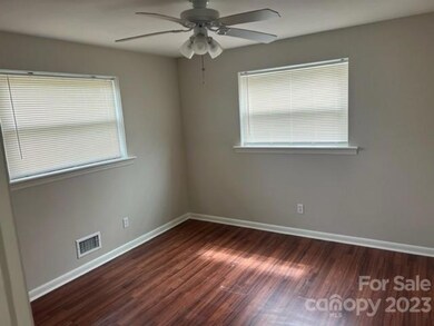 2324 & 2328 5th Ave, Hickory, NC 28602 - photo 7