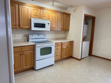 W9206 Ripley Rd, Cambridge, WI 53523 - photo 3