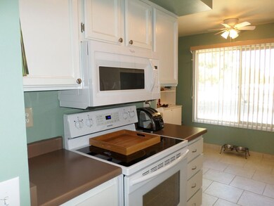 9638 W Wrangler Dr, Sun City, AZ 85373 - photo 6