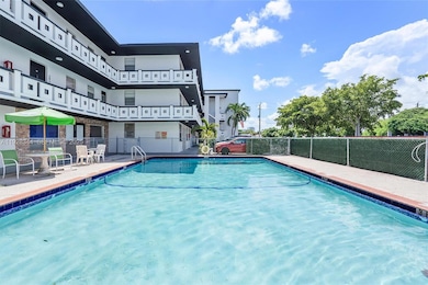 1715 N 16th Ave unit 209, Hollywood, FL 33020 - photo 3