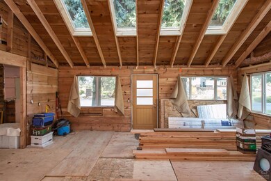 1338 NE 6th St, Bend, OR 97701 - photo 4