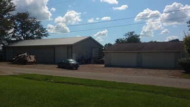 430 Coshocton Ave, Thornville, OH 43076 - photo 5