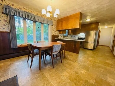 188 Overland St, Manchester, NH 03103 - photo 3