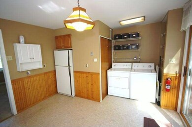 1053 Delaware Ave, Lansdale, PA 19446 - photo 6