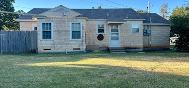120 SW 10th St, Plainview, TX 79072 - photo 3