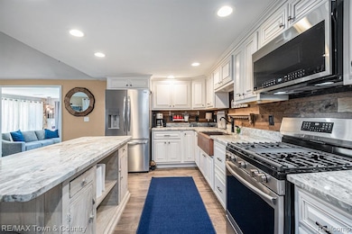 4148 Lakeside Dr, Beaverton, MI 48612 - photo 7