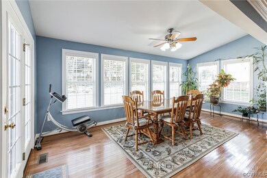 Vaulted ceiling, lots of natural light in Morning Room