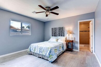 2045 E Flower St Phoenix AZ-large-008-7-
