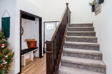 Entry/Stairway