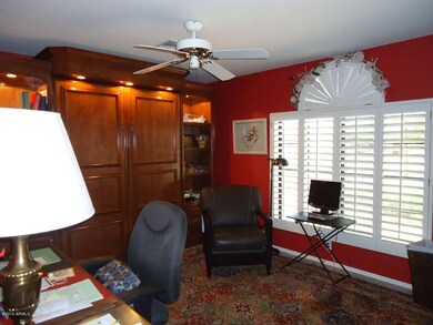 Third bedroom with wall unit bed
