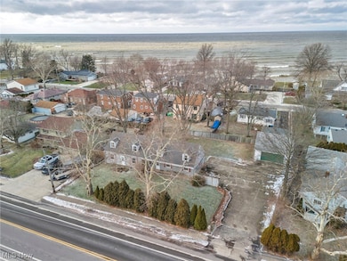 5249 E Lake Rd, Sheffield Lake, OH 44054 - photo 2