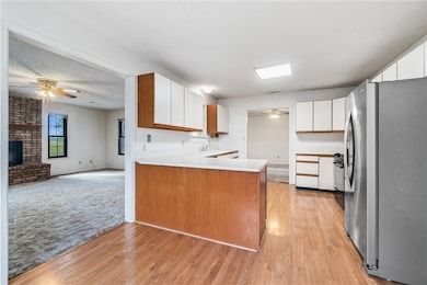 832 Klenc Rd, Tontitown, AR 72762 - photo 4