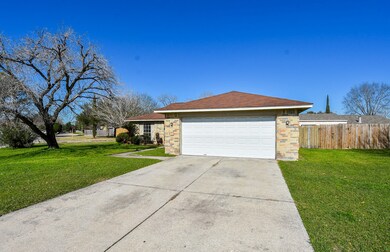 7510 Roaring Springs Dr, Houston, TX 77064 - photo 3