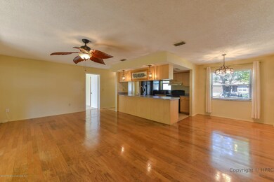 6-12914_Walnut_10