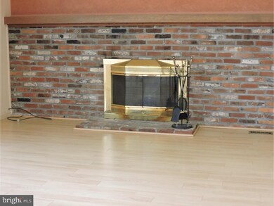 205 Rabbit Run Rd, Cherry Hill, NJ 08003 - photo 4