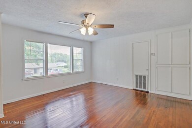 13-722 1st St SE