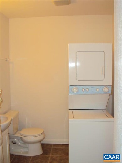 1215 Wertland St unit A24, Charlottesville, VA 22903 - photo 7