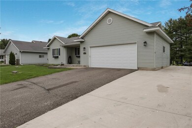2531 Balsam Ct, Eau Claire, WI 54703 - photo 3