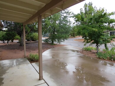 Circle driveway