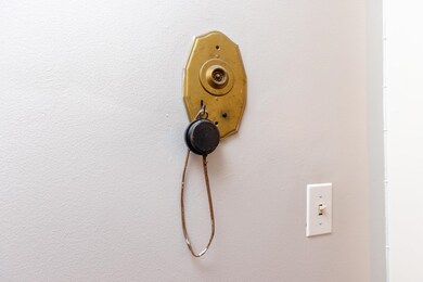 709 Central Ave unit 4, Dover, NH 03820 - photo 5