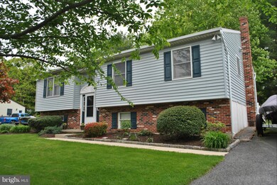 7077 Bridle Ct, Sykesville, MD 21784 - photo 3